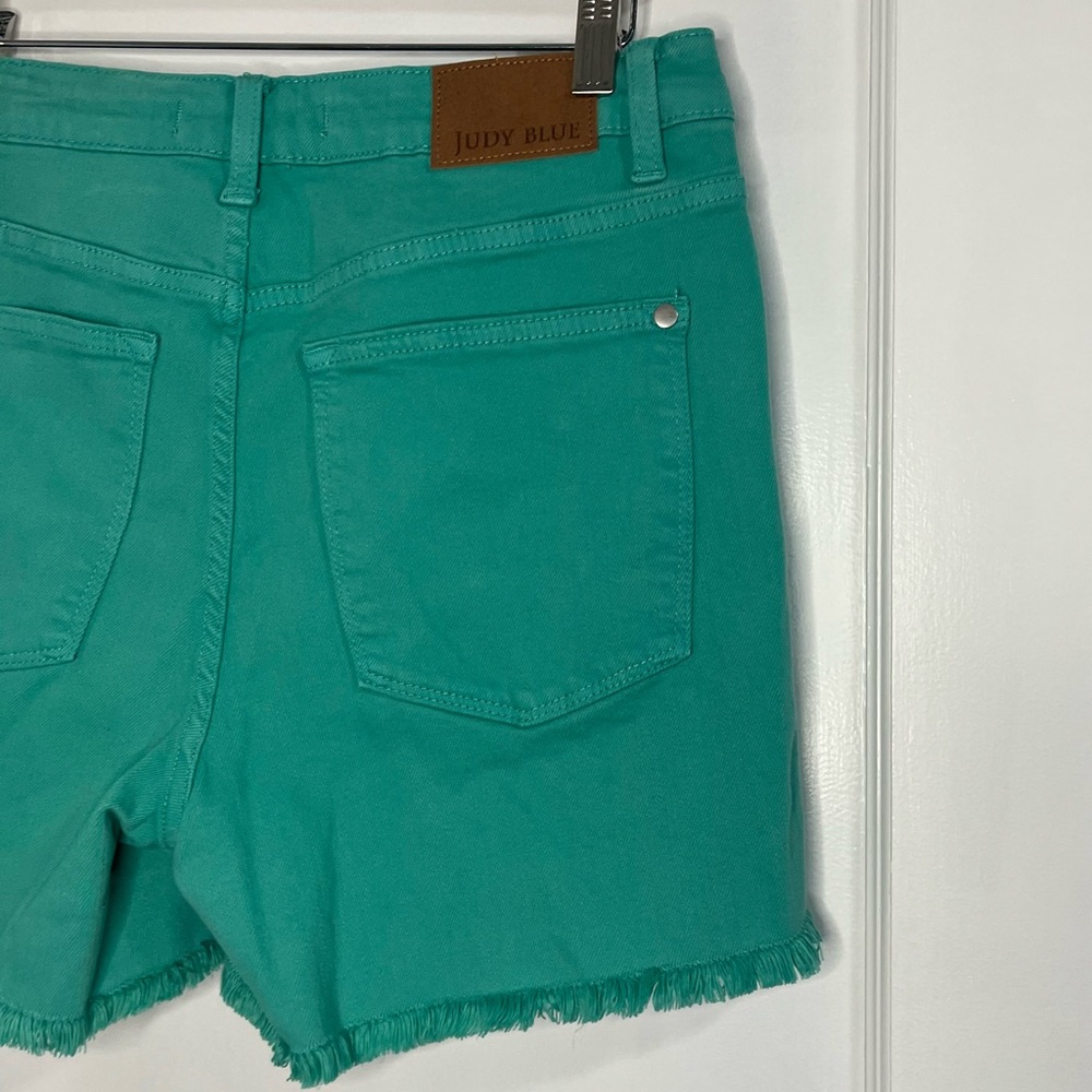 Judy Blue Summer Lovin Mid Rise Shorts - Picture 7 of 12